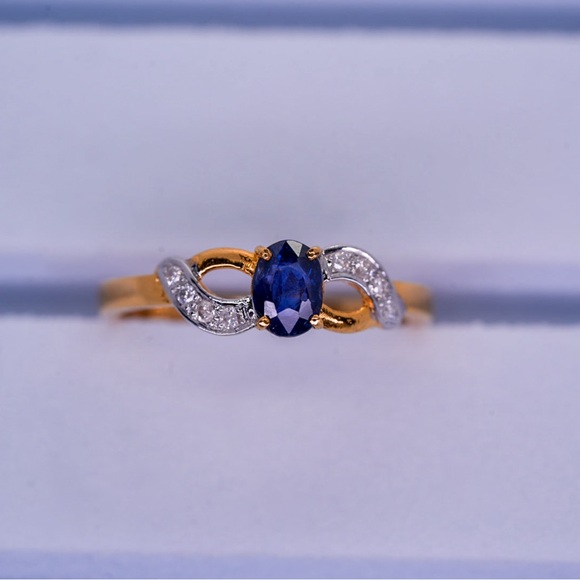 New Unheated Natural Burmese Sapphire in Genuine 18K Gold Ring - Picture 4 of 8